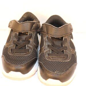 Nike Air Infant size US 6c Made in Indonesia Black and White